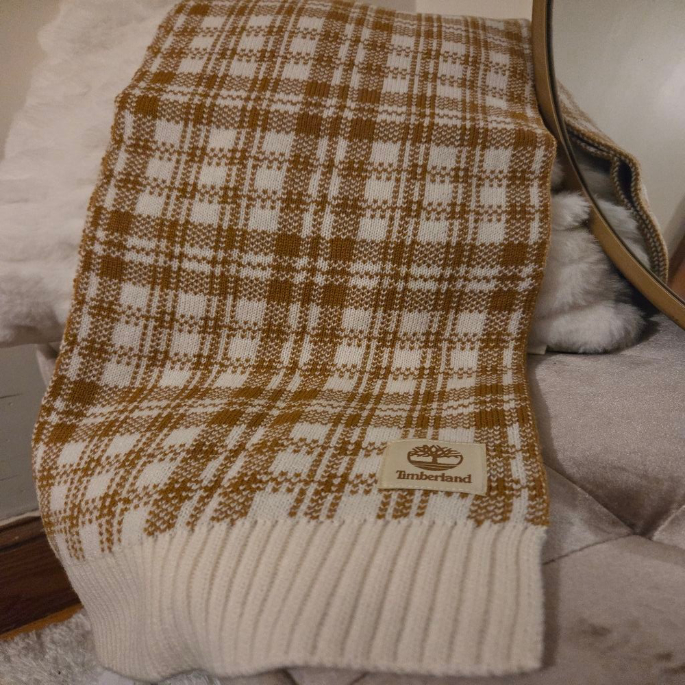 Timberland 100% Acrylic cream and brown plaid scarf